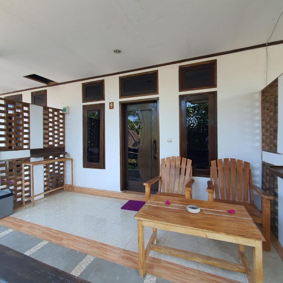 Putra Boyan Cottages Gili Trawangan Exterior photo