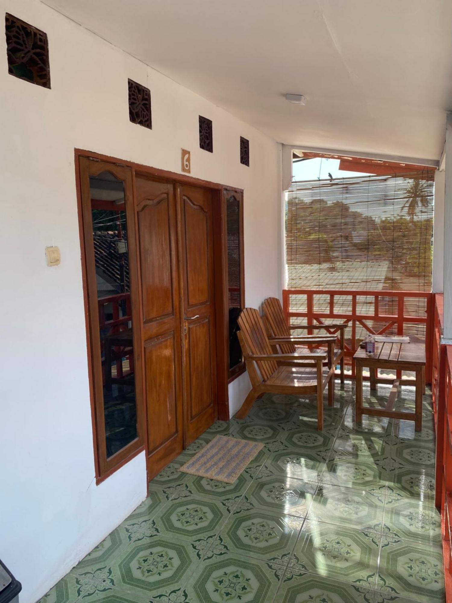 Putra Boyan Cottages Gili Trawangan Exterior photo